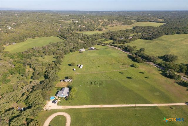 3411 Mail Route Road, Fischer, TX 78623