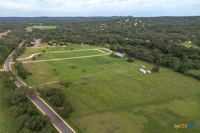3411 Mail Route Road, Fischer, TX 78623