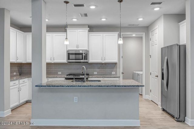 189 VISTA LAKE Circle, Ponte Vedra, FL 32081