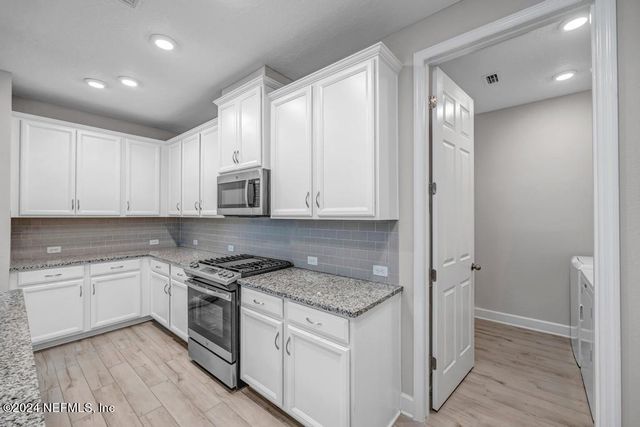 189 VISTA LAKE Circle, Ponte Vedra, FL 32081