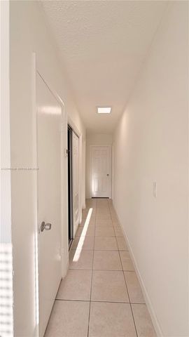 2540 NE 181st Street 2542, North Miami Beach, FL 33160