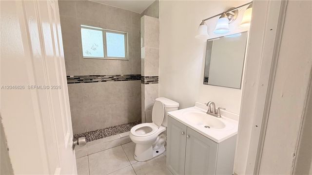 2540 NE 181st Street 2542, North Miami Beach, FL 33160