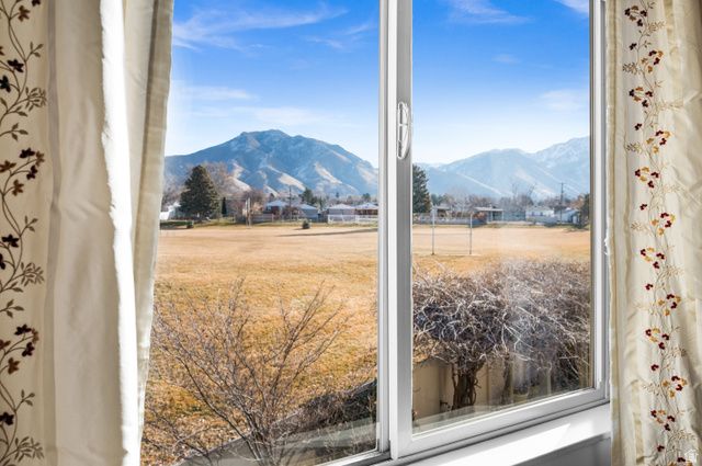 2439 E WOODWILLOW CIR, Salt Lake City, UT 84109