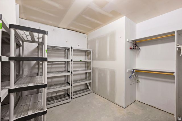 2439 E WOODWILLOW CIR, Salt Lake City, UT 84109