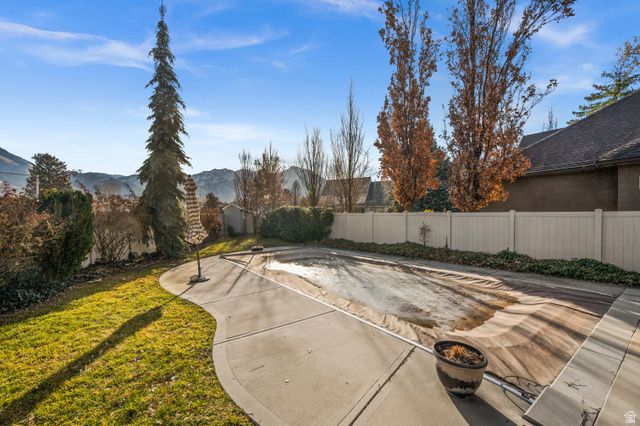 2439 E WOODWILLOW CIR, Salt Lake City, UT 84109