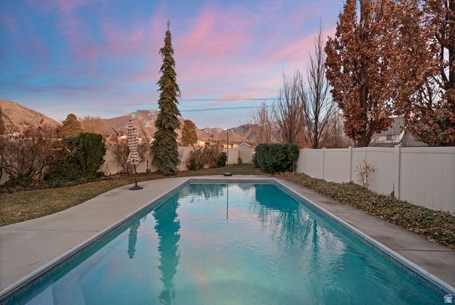 2439 E WOODWILLOW CIR, Salt Lake City, UT 84109