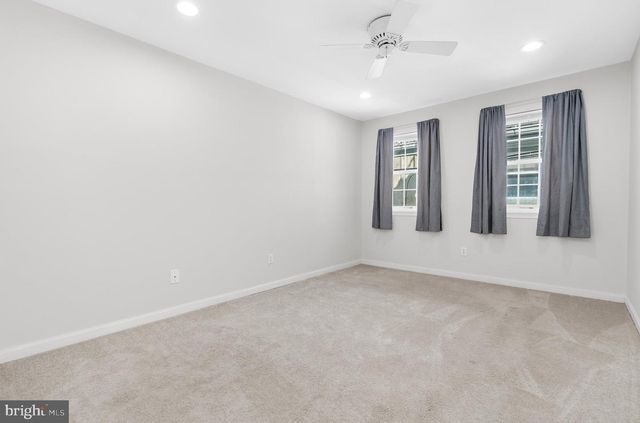 2004 EASTERN AVE, Baltimore, MD 21231
