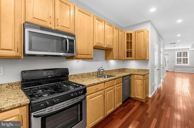 2004 EASTERN AVE, Baltimore, MD 21231