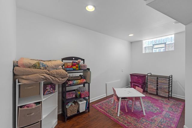 9150 S Hoyne Avenue, Chicago, IL 60643