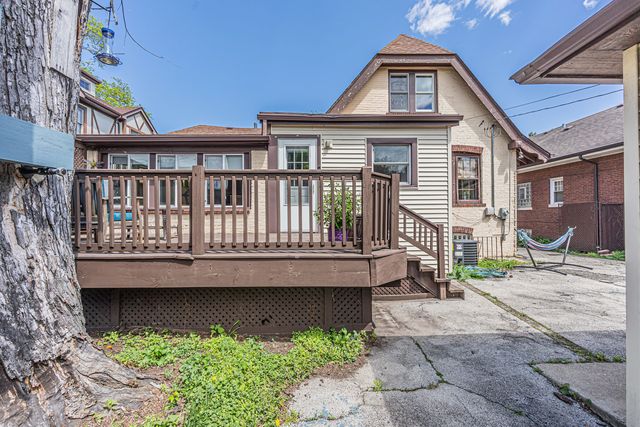 9150 S Hoyne Avenue, Chicago, IL 60643