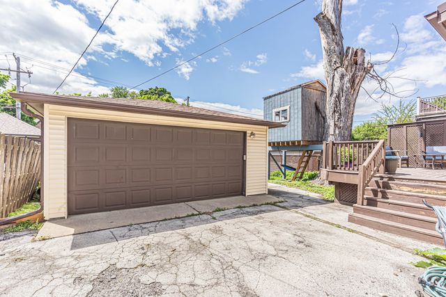 9150 S Hoyne Avenue, Chicago, IL 60643
