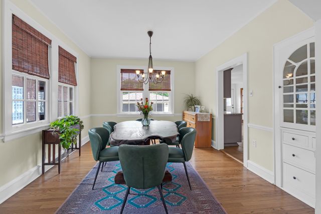 9150 S Hoyne Avenue, Chicago, IL 60643