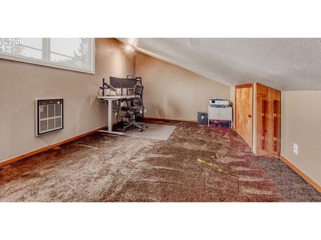 1175 Sw CHASTAIN Dr, Gresham, OR 97080