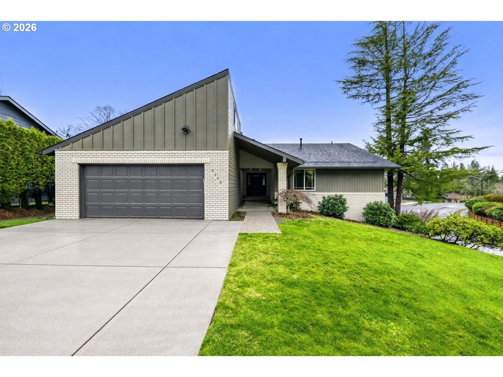 1175 Sw CHASTAIN Dr, Gresham, OR 97080