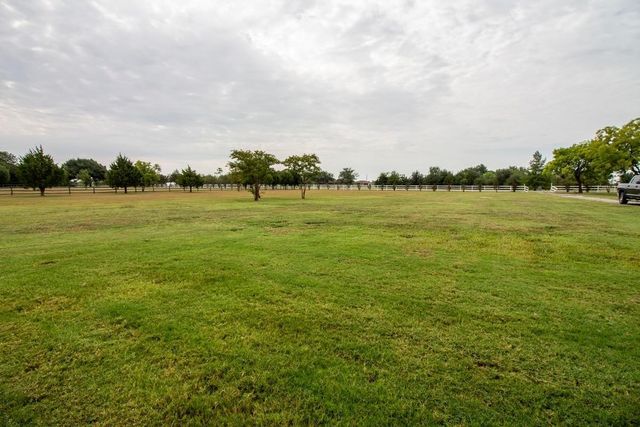 12 Estates Road, Lucas, TX 75002