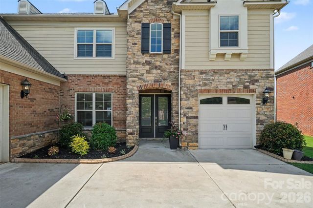 12722 Rusty Blackbird Way, Charlotte, NC 28278