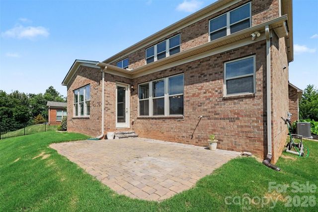 12722 Rusty Blackbird Way, Charlotte, NC 28278