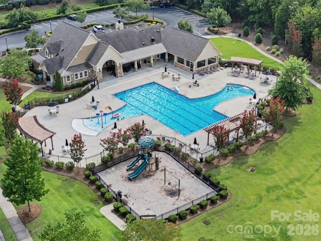 12722 Rusty Blackbird Way, Charlotte, NC 28278