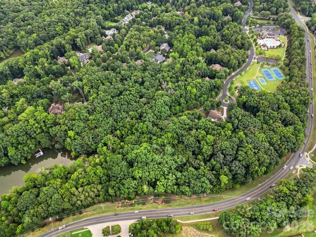 12722 Rusty Blackbird Way, Charlotte, NC 28278