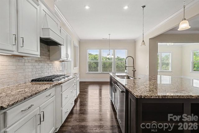 12722 Rusty Blackbird Way, Charlotte, NC 28278