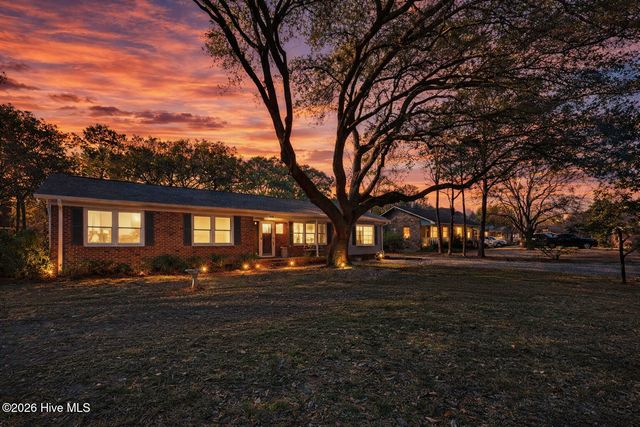 110 Live Oak Drive, Leland, NC 28451