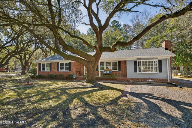 110 Live Oak Drive, Leland, NC 28451