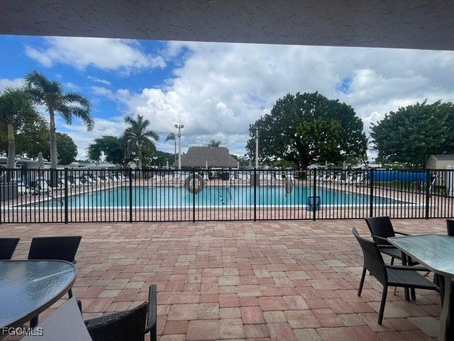 75 Hacienda BLVD, Fort Myers, FL 33905