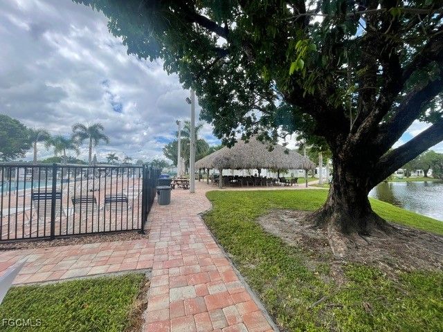 75 Hacienda BLVD, Fort Myers, FL 33905