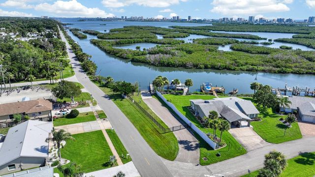 1136 HARBOUR POINT DRIVE, Port Orange, FL 32127