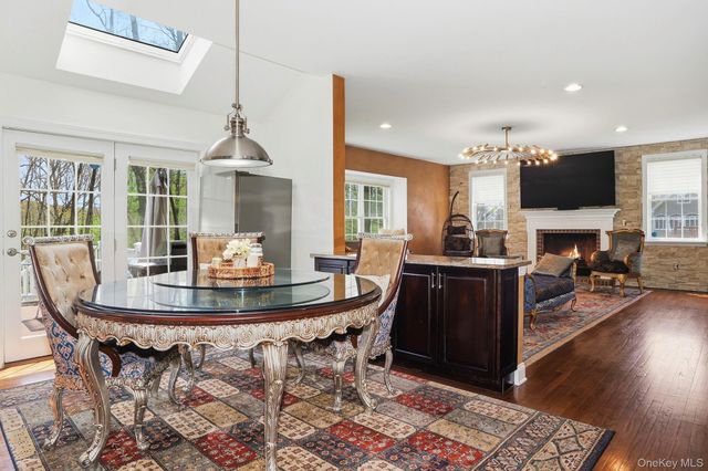 13 Chestnut Street, Hopewell Junction, NY 12533