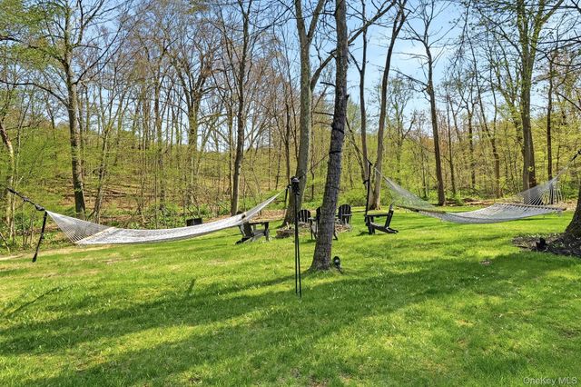 13 Chestnut Street, Hopewell Junction, NY 12533