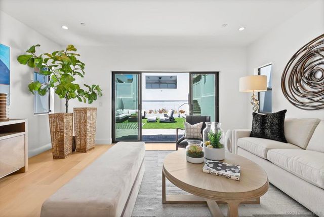 1032 Pennsylvania Avenue, San Diego, CA 92103