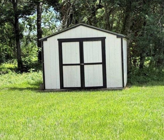 416 N Tinsley St Street, Angleton, TX 77515