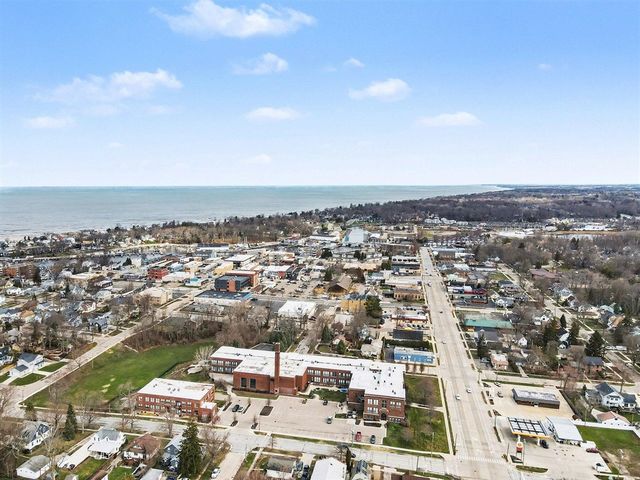 500 Erie Street 213, South Haven, MI 49090