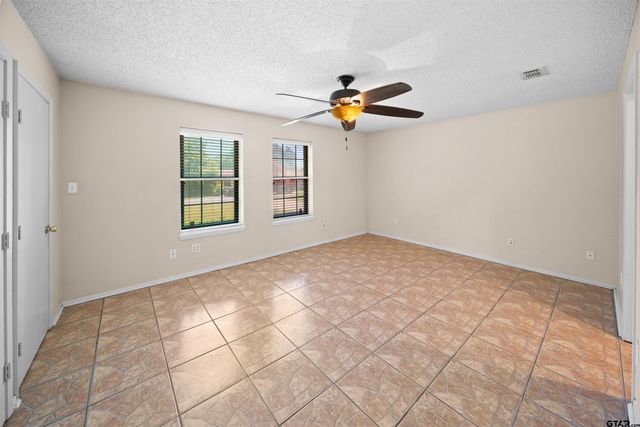 230 County Road 2302, Mineola, TX 75773