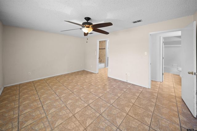 230 County Road 2302, Mineola, TX 75773