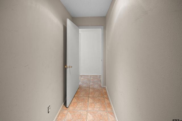 230 County Road 2302, Mineola, TX 75773