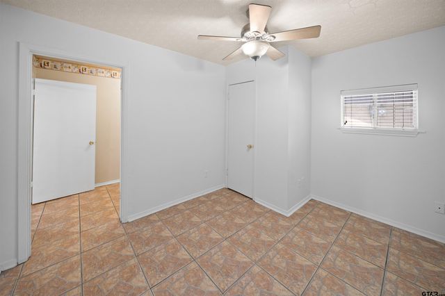230 County Road 2302, Mineola, TX 75773