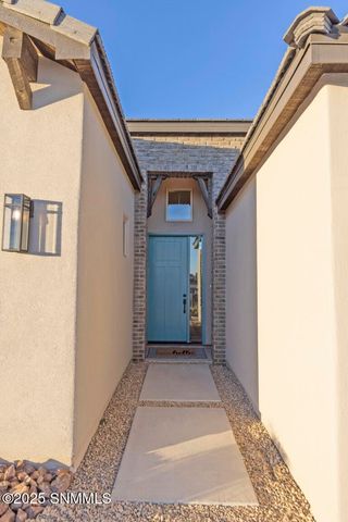 6733 Malibu Avenue, Las Cruces, NM 88012