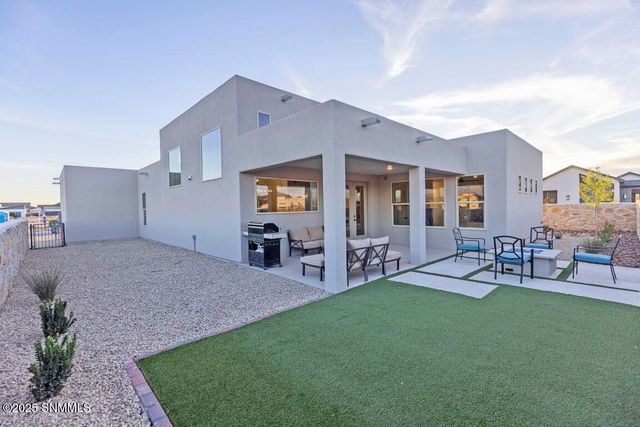 6733 Malibu Avenue, Las Cruces, NM 88012