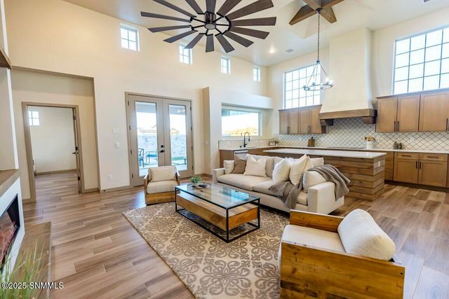 6733 Malibu Avenue, Las Cruces, NM 88012