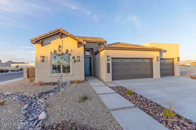 6733 Malibu Avenue, Las Cruces, NM 88012