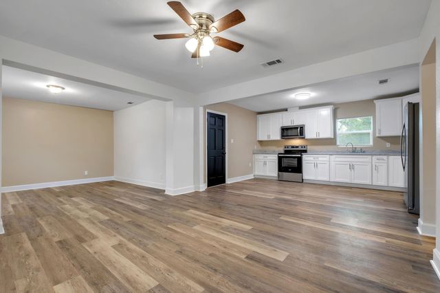 907 Conyers Street, Havana, FL 32333