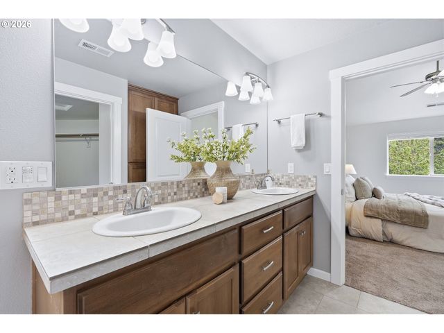 17172 Nw CROSSHAVEN St, Portland, OR 97229