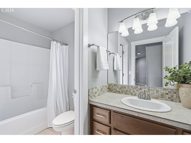 17172 Nw CROSSHAVEN St, Portland, OR 97229