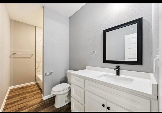 1615 E Hattie Street, Fort Worth, TX 76104