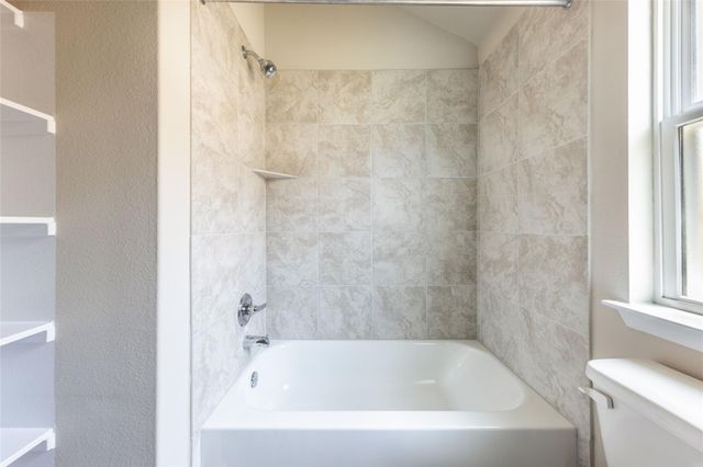 205 Spiny Lizard LN, San Marcos, TX 78666