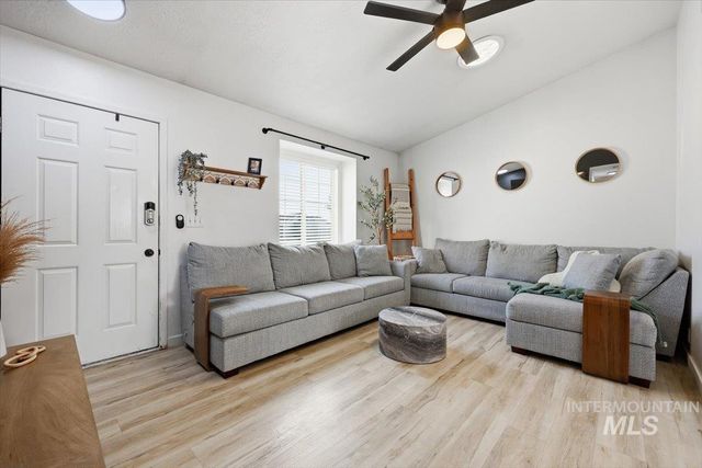 2608 E Beech St, Caldwell, ID 83605