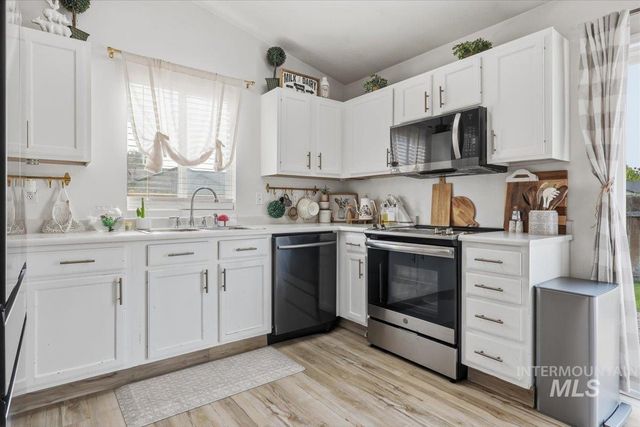 2608 E Beech St, Caldwell, ID 83605