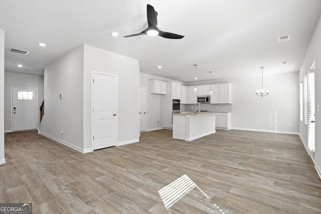 371 Orwell Drive, Social Circle, GA 30025